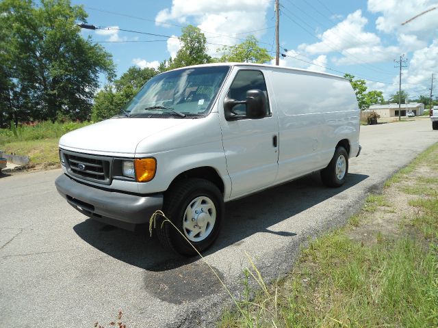 2007 Ford Econoline SE Truck