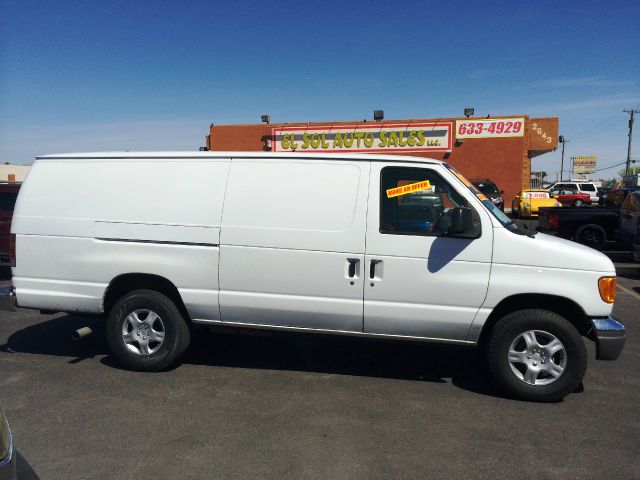 2007 Ford Econoline 4dr 4WD SLE Commercial