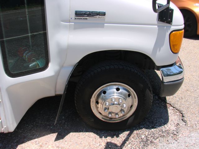 2007 Ford Econoline 3.8 Sedan