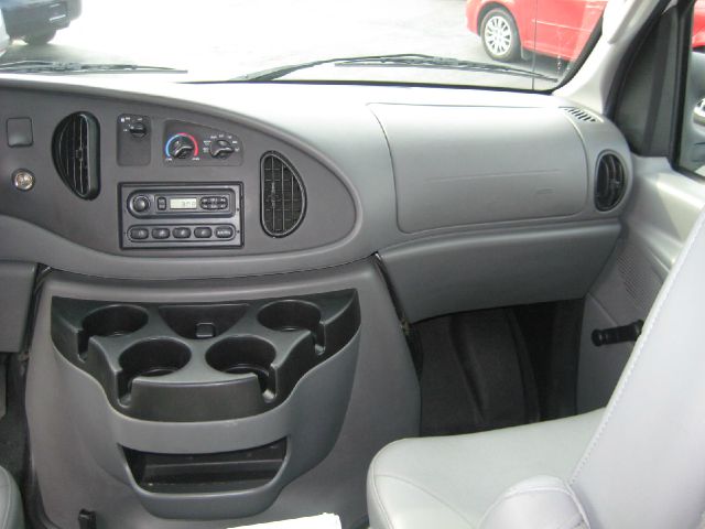 2007 Ford Econoline GT Deluxe Bullitt