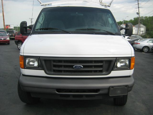 2007 Ford Econoline GT Deluxe Bullitt