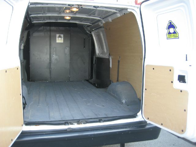 2008 Ford Econoline SE Truck