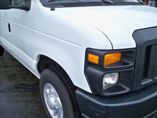 2008 Ford Econoline Awd-turbo