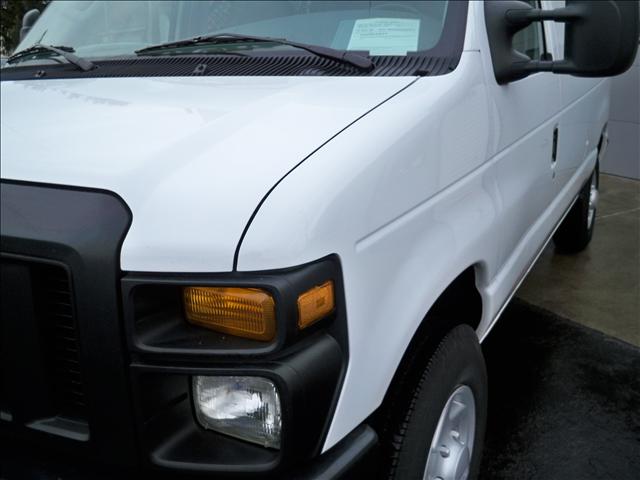 2008 Ford Econoline Awd-turbo