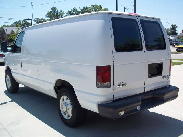 2008 Ford Econoline SE Truck