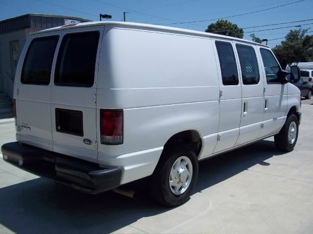 2008 Ford Econoline SE Truck