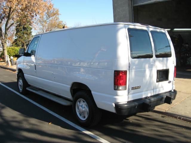 2008 Ford Econoline HD25