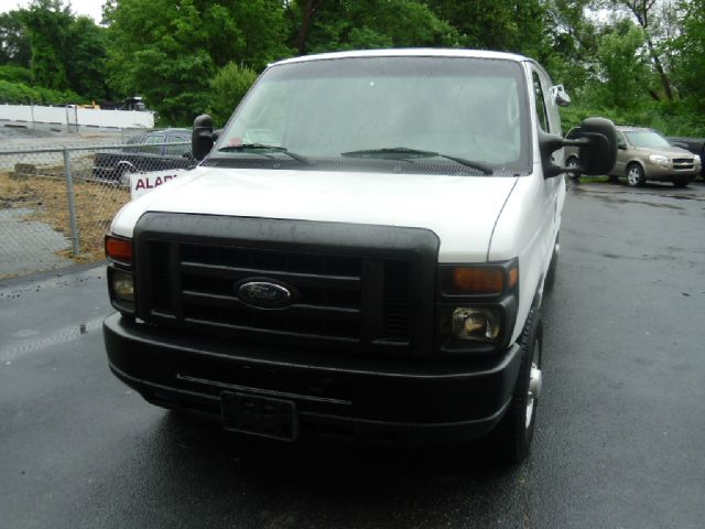 2008 Ford Econoline 4dr 4WD SLE Commercial
