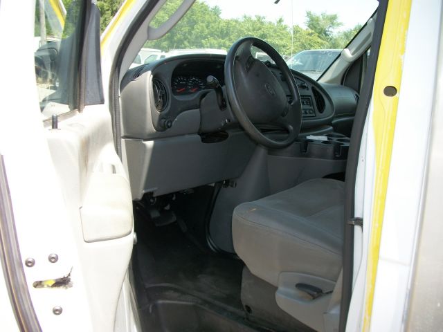 2008 Ford Econoline GT Deluxe Bullitt