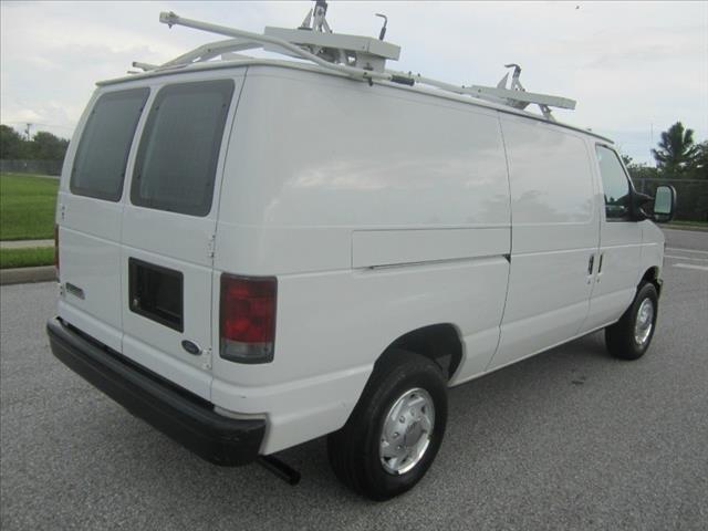2008 Ford Econoline Sedan 1.8 S