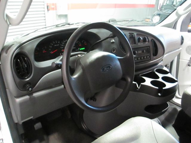 2008 Ford Econoline SE Truck