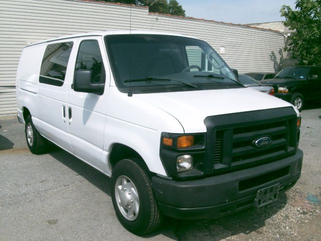 2008 Ford Econoline SE Truck