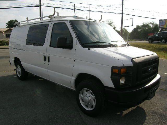 2008 Ford Econoline SE Truck