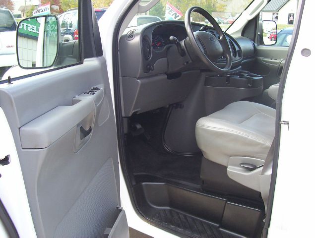 2008 Ford Econoline GT Deluxe Bullitt