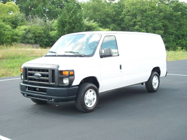 2008 Ford Econoline SE Truck