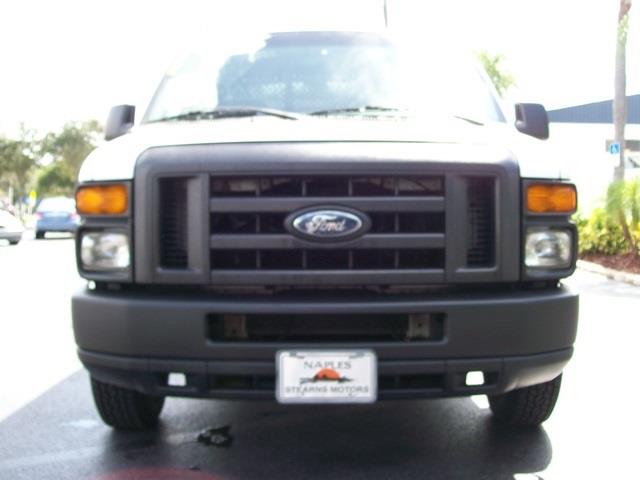 2008 Ford Econoline SE Truck