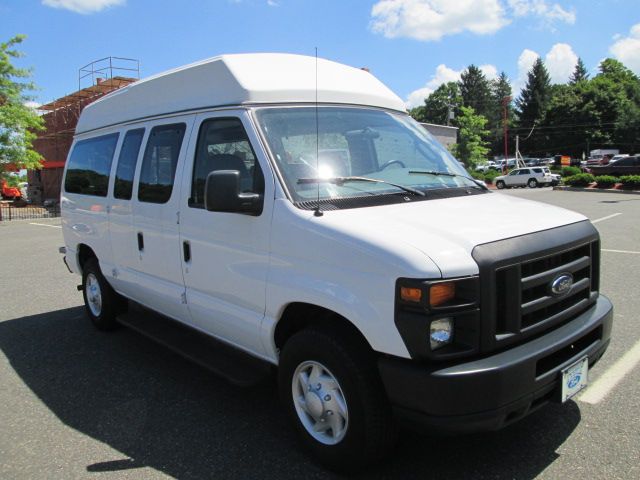 2008 Ford Econoline Awd-turbo