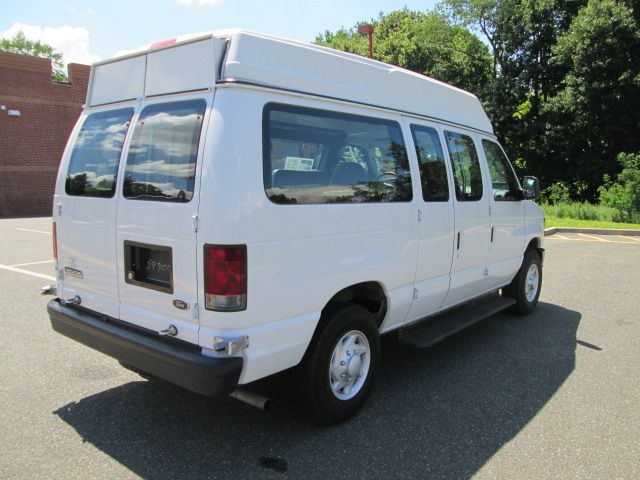 2008 Ford Econoline Awd-turbo