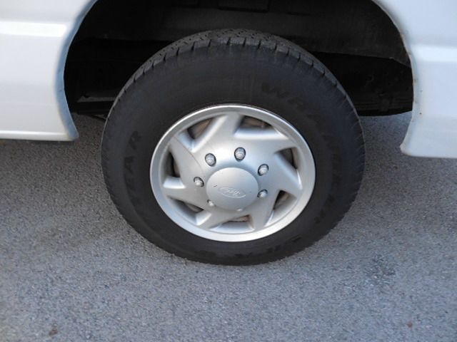 2008 Ford Econoline SE Truck