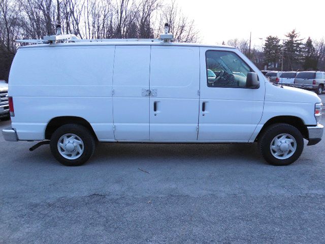 2008 Ford Econoline SE Truck