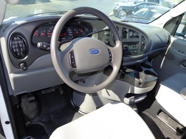 2008 Ford Econoline SE Truck