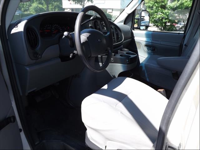2008 Ford Econoline Base