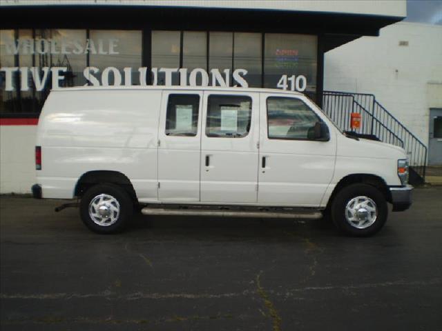 2008 Ford Econoline 4dr Sdn I4 CVT ULEV