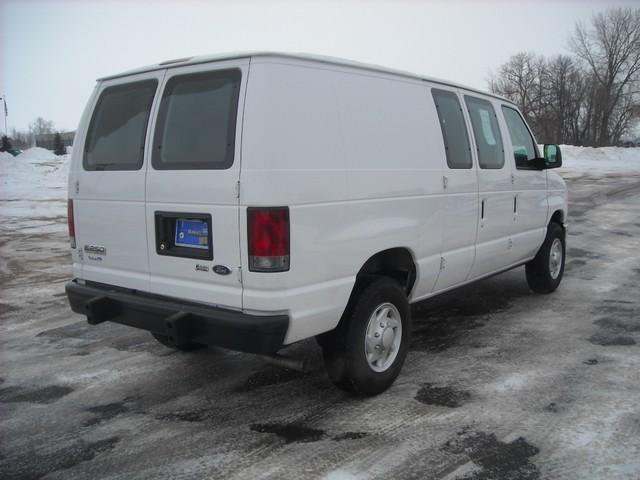 2009 Ford Econoline ESi