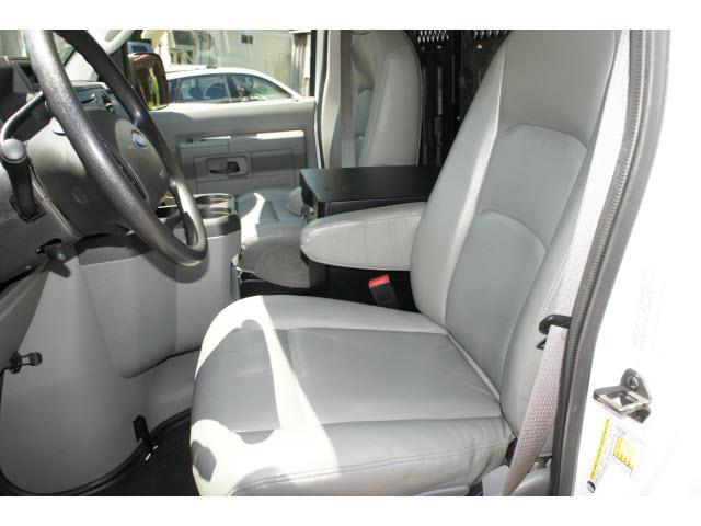 2009 Ford Econoline SE Truck