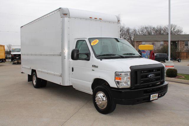 2009 Ford Econoline Dbl 5.7L FFV V8 6-spd AT