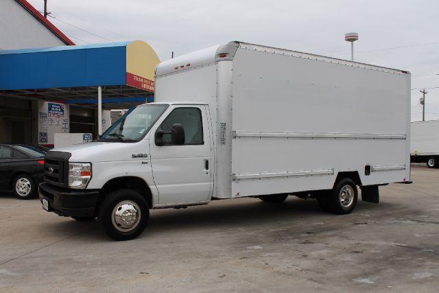 2009 Ford Econoline Dbl 5.7L FFV V8 6-spd AT