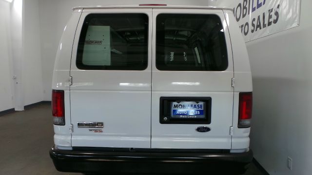 2009 Ford Econoline Awd-turbo