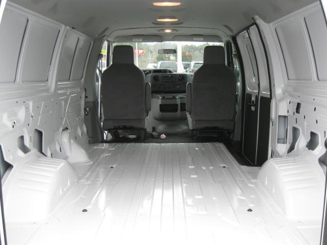 2009 Ford Econoline Unknown