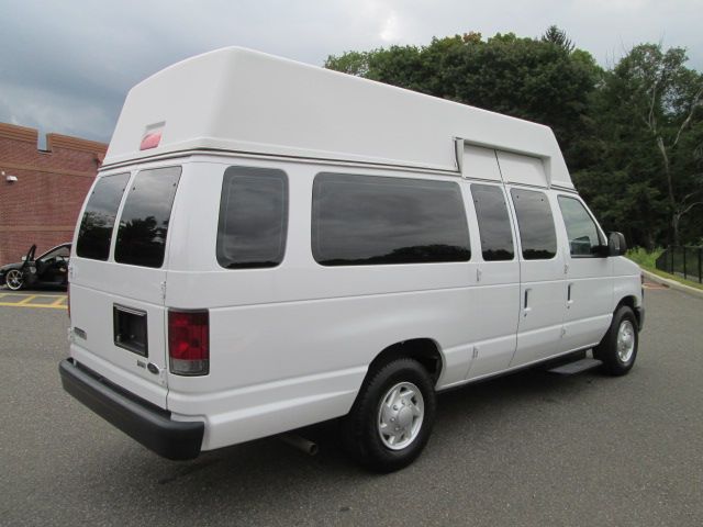 2009 Ford Econoline 2dr I4 Auto EX-L PZEV