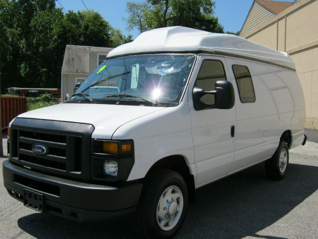 2009 Ford Econoline Supercrew XLT Northland Limite
