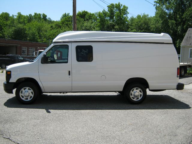 2009 Ford Econoline Supercrew XLT Northland Limite
