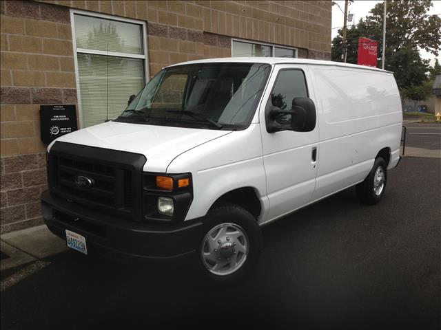 2009 Ford Econoline OR 2WD