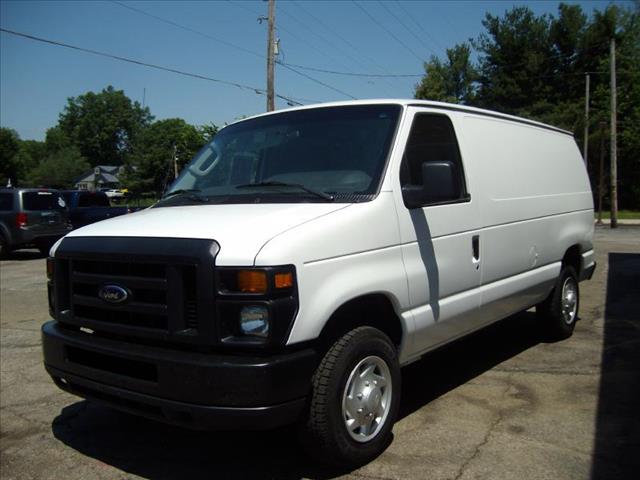 2009 Ford Econoline SLE 4D Utility 4WD