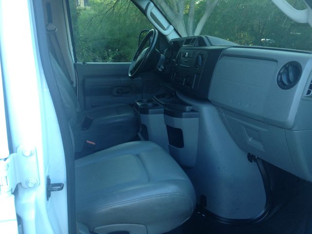 2010 Ford Econoline Awd-turbo