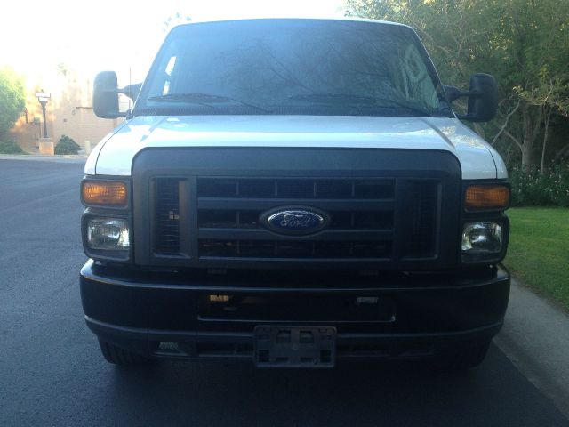 2010 Ford Econoline Awd-turbo