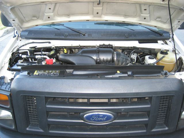 2010 Ford Econoline Awd-turbo