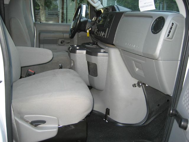 2010 Ford Econoline Awd-turbo