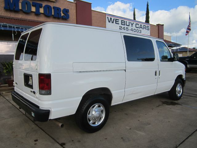 2010 Ford Econoline SE Truck