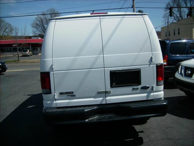 2011 Ford Econoline SE Truck