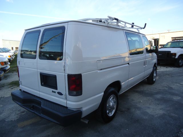 2011 Ford Econoline Lariat Quad Cab 4x4