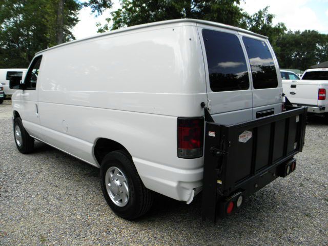 2011 Ford Econoline Awd-turbo