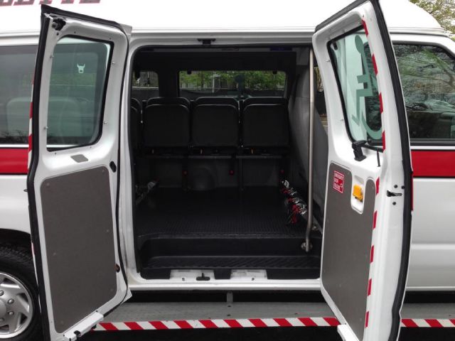 2011 Ford Econoline 2dr Cpe V6 Manual GT
