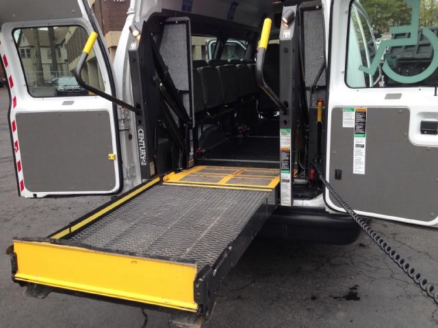 2011 Ford Econoline 2dr Cpe V6 Manual GT