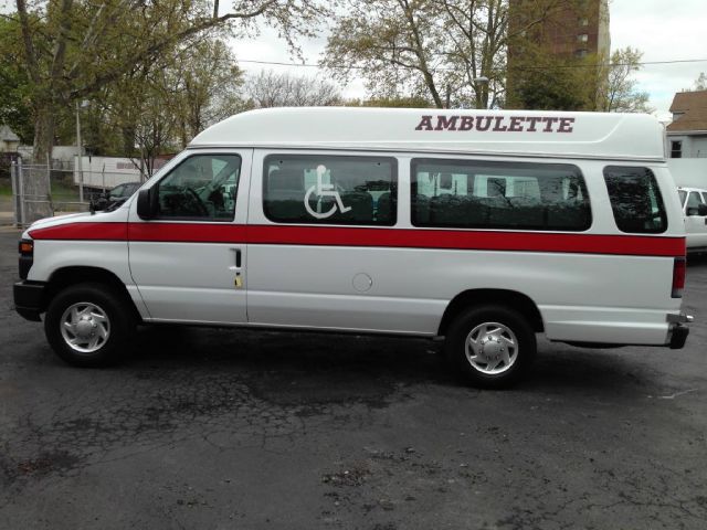 2011 Ford Econoline 2dr Cpe V6 Manual GT