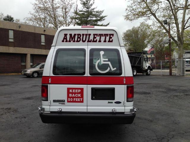 2011 Ford Econoline 2dr Cpe V6 Manual GT